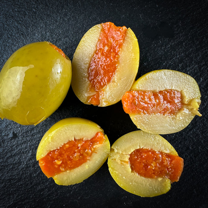 Zaļās olīvas pildītas ar baklažāniem