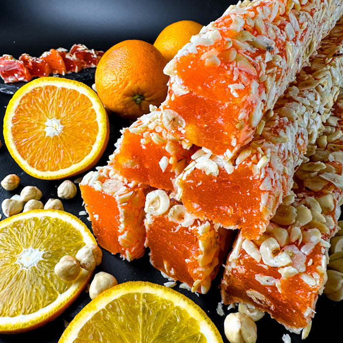 Apelsīnu lukums ar lazdu riekstiem