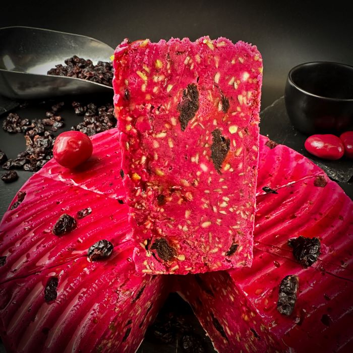 Samarkandas halva ar upenēm un dzērvenēm