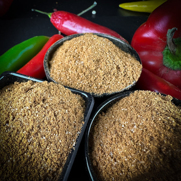 Garšvielu maisījums kraukšķīgiem un pikantiem vistas spārniņiem