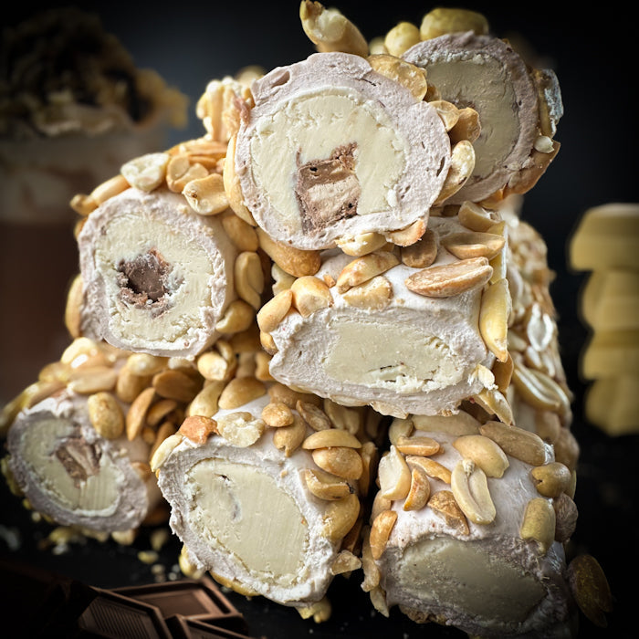 Lukums ar latte garšu un kraukšķīgiem zemesriekstiem