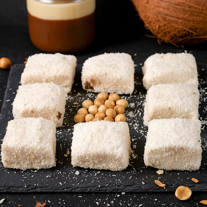 Kokosa spilventiņi ar lazdu riekstiem un Nutellu