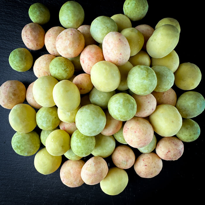 Žāvēts fizālis baltā šokolādē