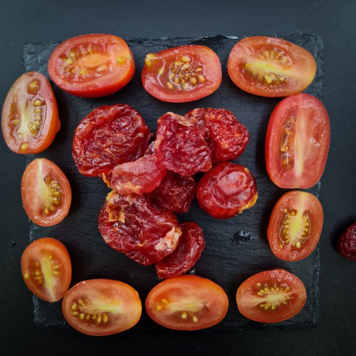 Žāvēti, karamelizētie ķiršu tomāti