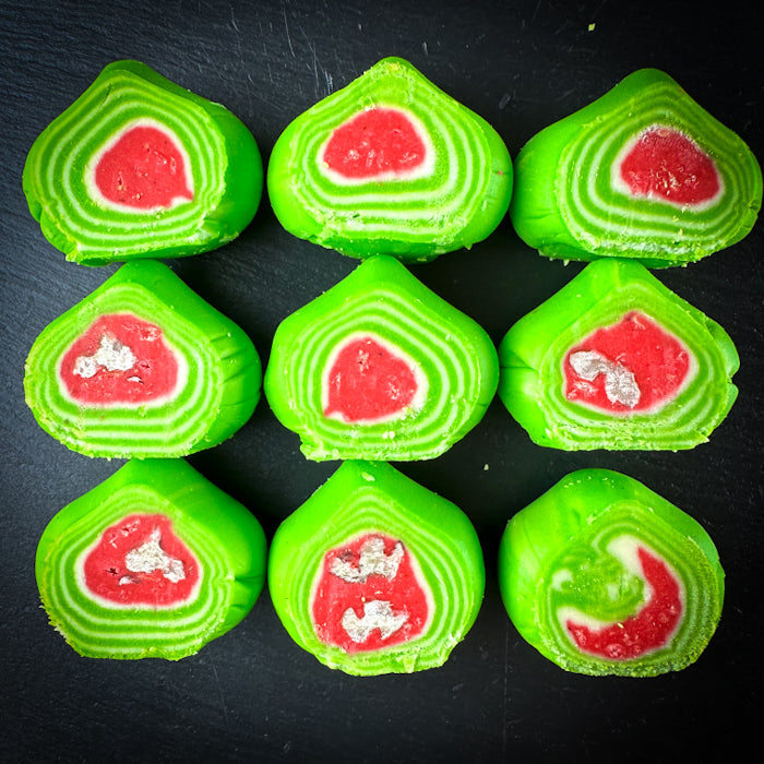 Samarkandas halvas rullīši ar aveņu-piparmētru garšu un valriekstiem