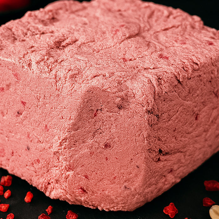 Халва zemesriekstu ar zemeņu garšu 